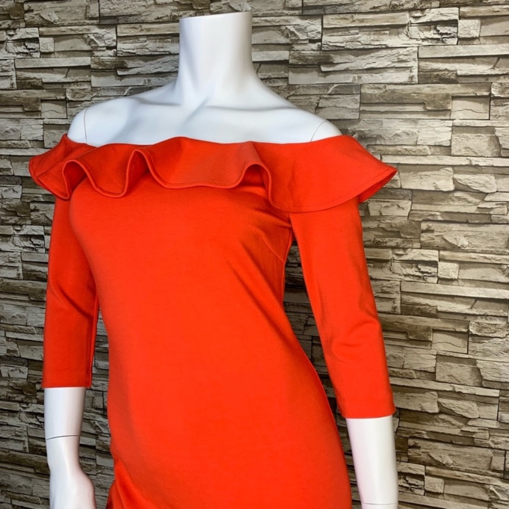 Red Off Shoulder Ruffle Bodycon Dress - Picture 2 of 6